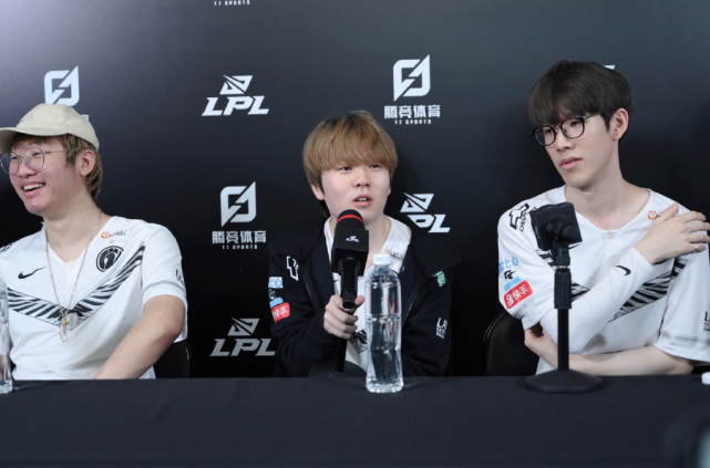 我们都能看 我们都能看